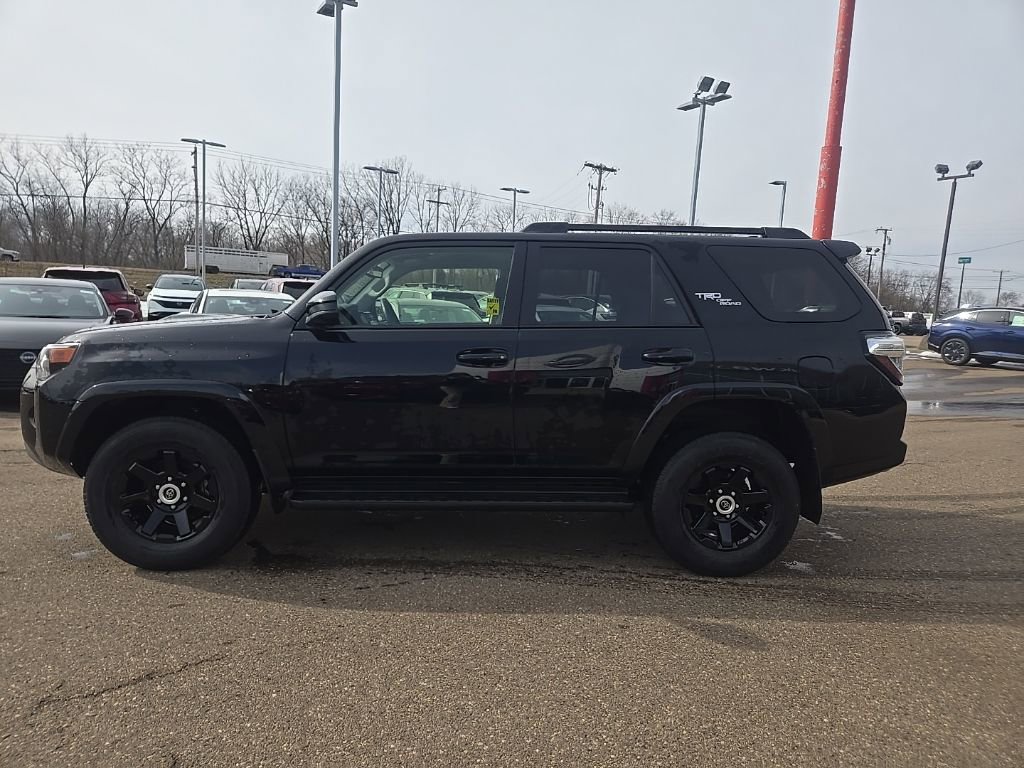 Used 2024 Toyota 4Runner TRD Off-Road image 4