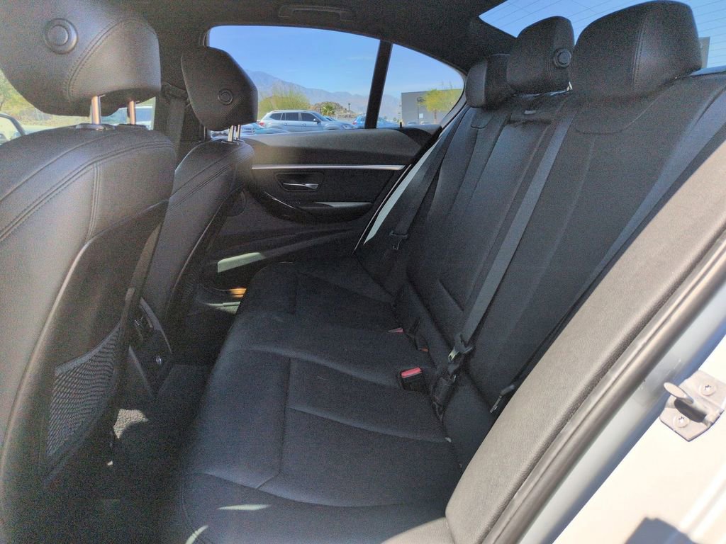 Used 2017 BMW 330i Sedan image 16