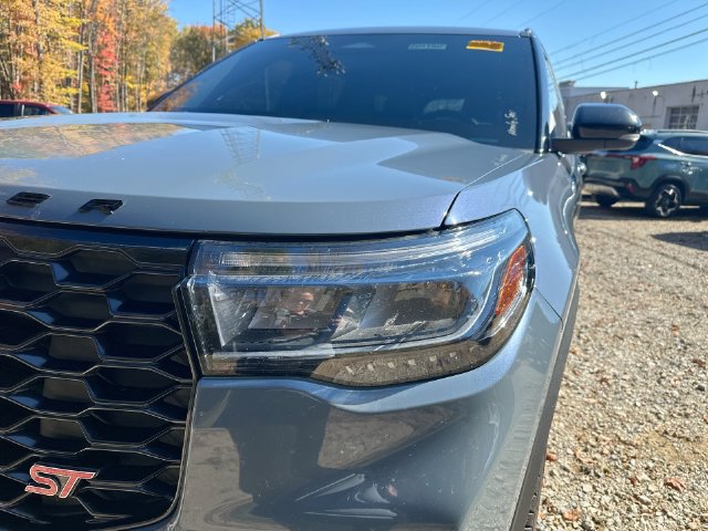 Used 2025 Ford Explorer ST AWD/4WD image 63