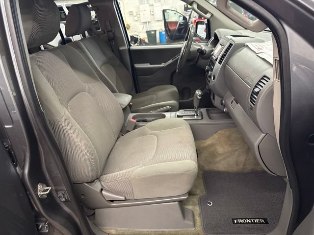 Used 2016 Nissan Frontier SV AWD/4WD image 27