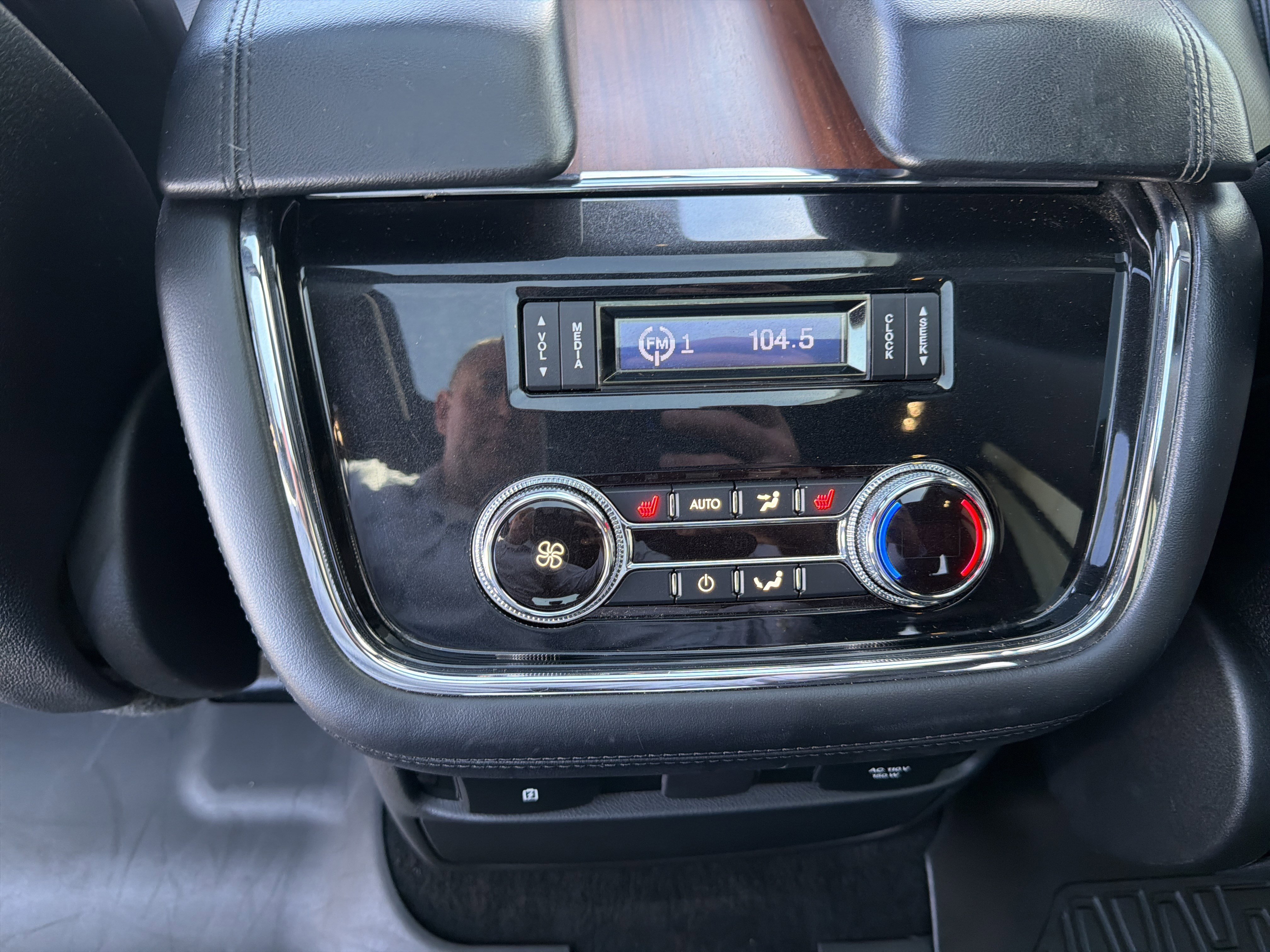 Used 2019 Lincoln Navigator Reserve AWD/4WD image 24