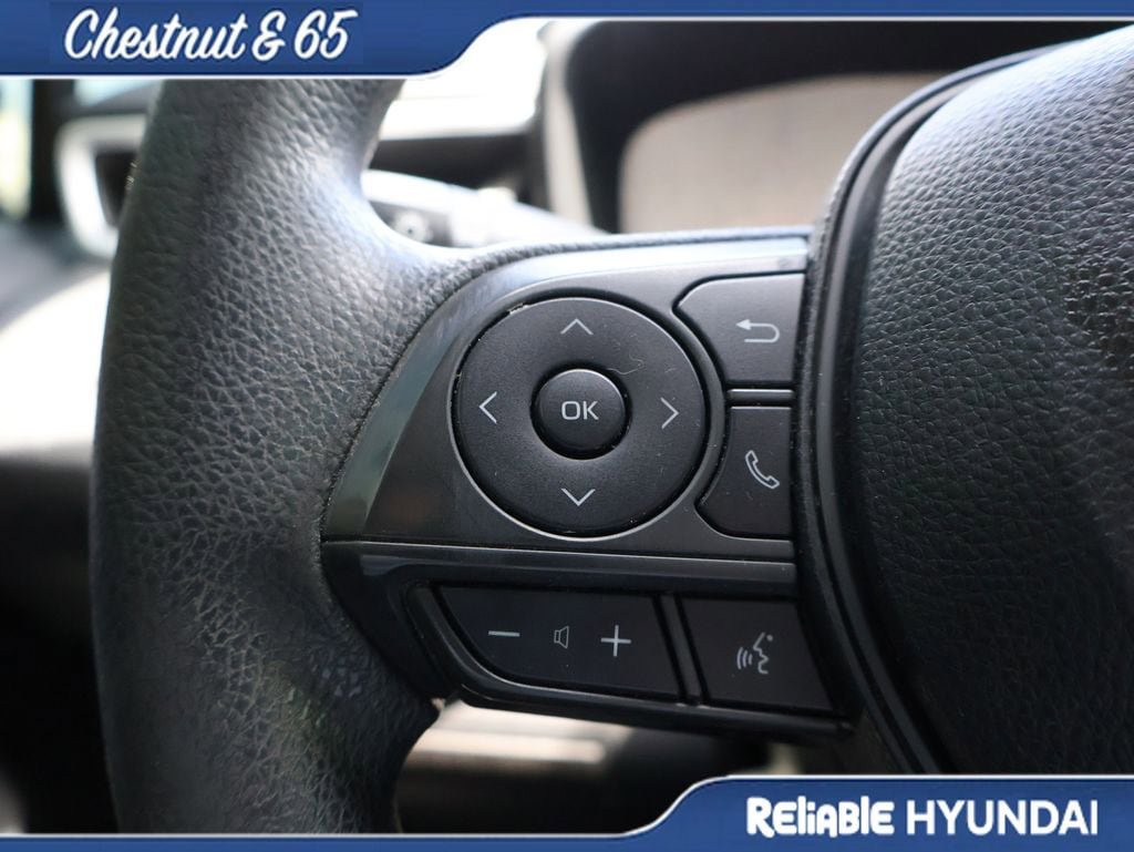 Used 2020 Toyota Corolla LE FWD image 26