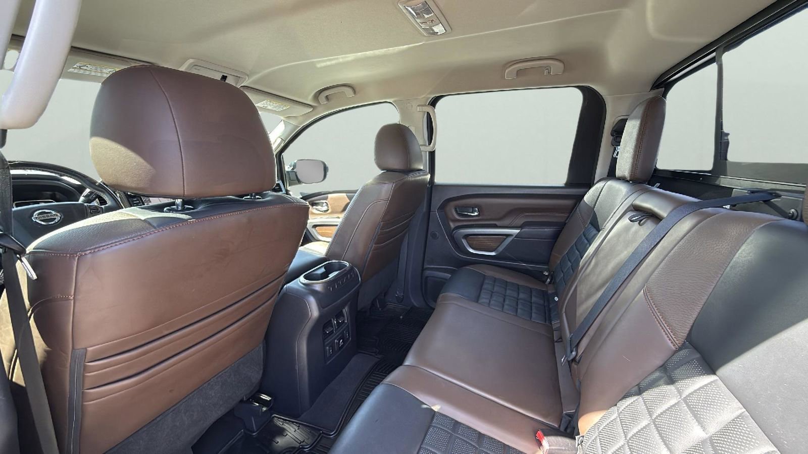 Used 2017 Nissan Titan Platinum Reserve image 26