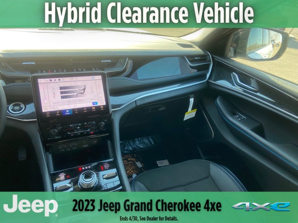 New 2023 Jeep Grand Cherokee Trailhawk image 20