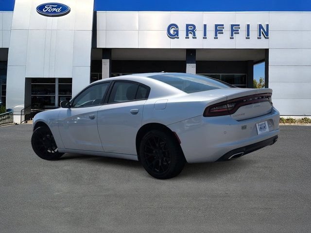 Used 2022 Dodge Charger SXT RWD image 9