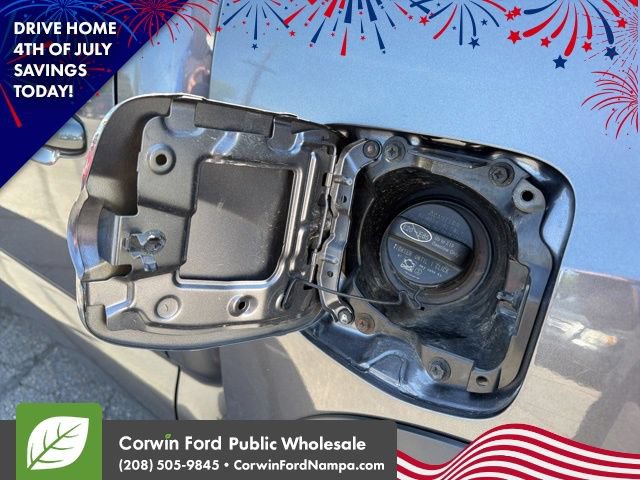 Used 2017 Toyota Tacoma TRD Off-Road w/ Premium & Technology Package AWD/4WD image 10