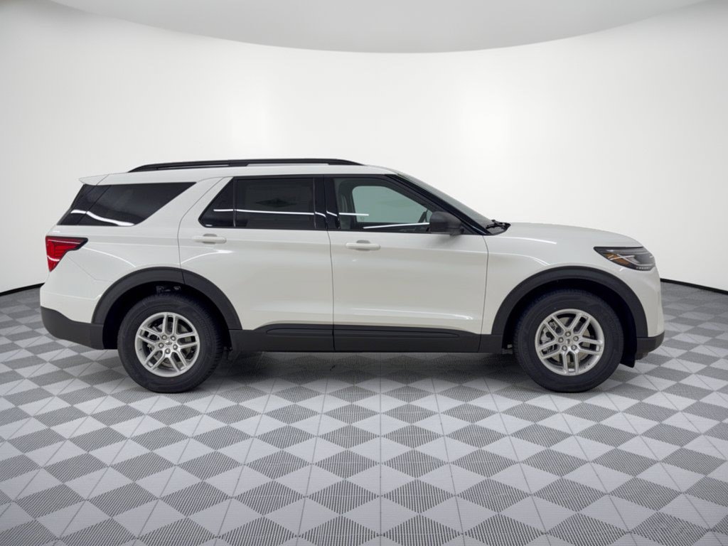 New 2027 Ford Explorer Active w/ Active Comfort Package RWD image 8