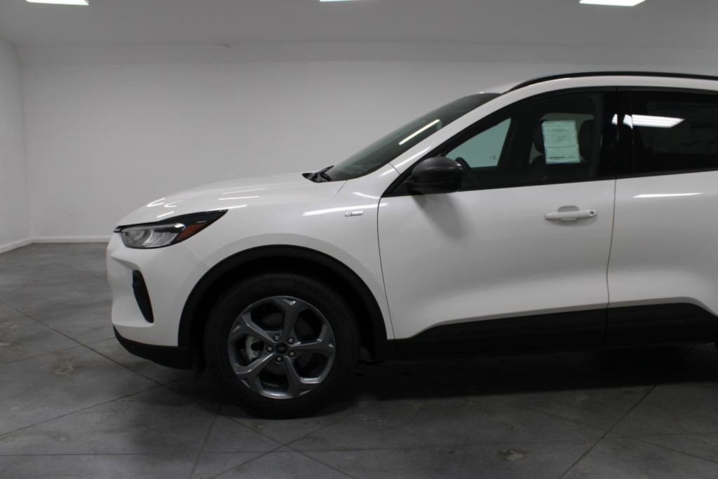 New 2025 Ford Escape ST-Line w/ Tech Pack #1 image 7