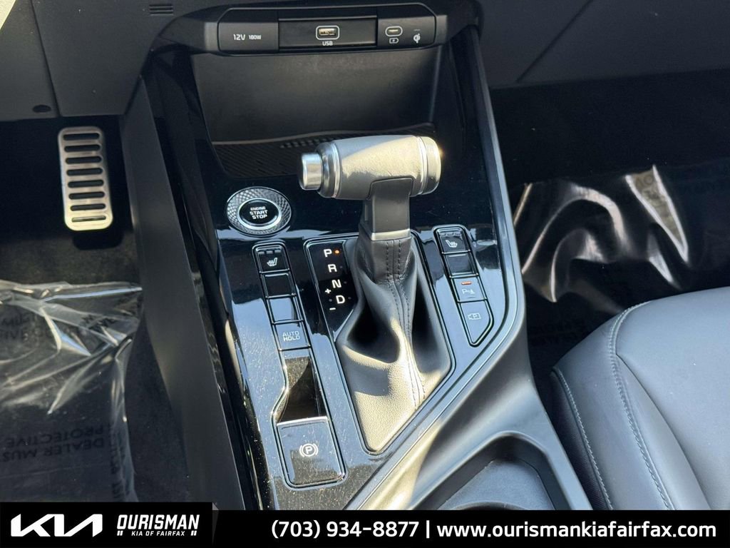 Used 2023 Kia Niro EX Touring image 5