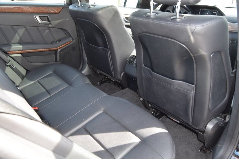 Used 2013 Mercedes-Benz E 350 4MATIC Sedan image 38