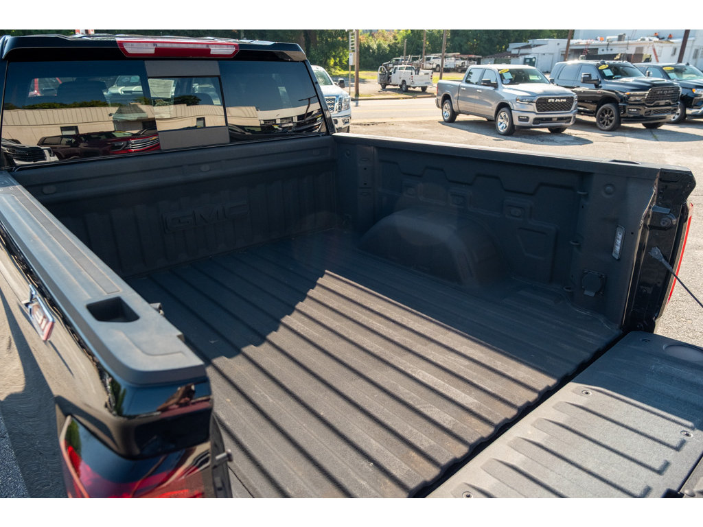 Used 2024 GMC Sierra 1500 SLT w/ SLT Premium Plus Package AWD/4WD image 34