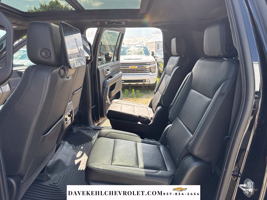 Used 2021 Chevrolet Suburban Z71 w/ Rear Media and Nav Package AWD/4WD image 38