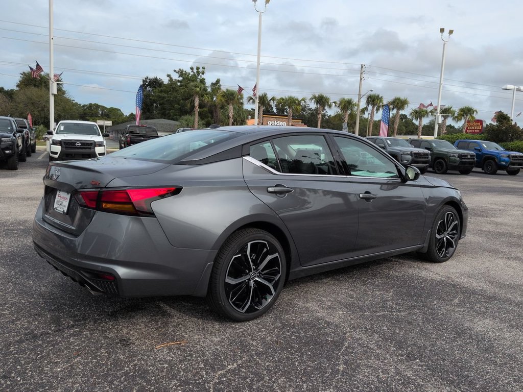 New 2026 Nissan Altima 2.5 SR FWD image 4