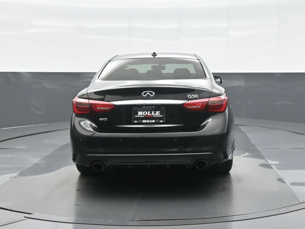 Used 2018 INFINITI Q50 Luxe w/ Essential Package (3.0T Luxe) AWD/4WD image 6