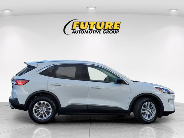Certified 2022 Ford Escape SE FWD image 9