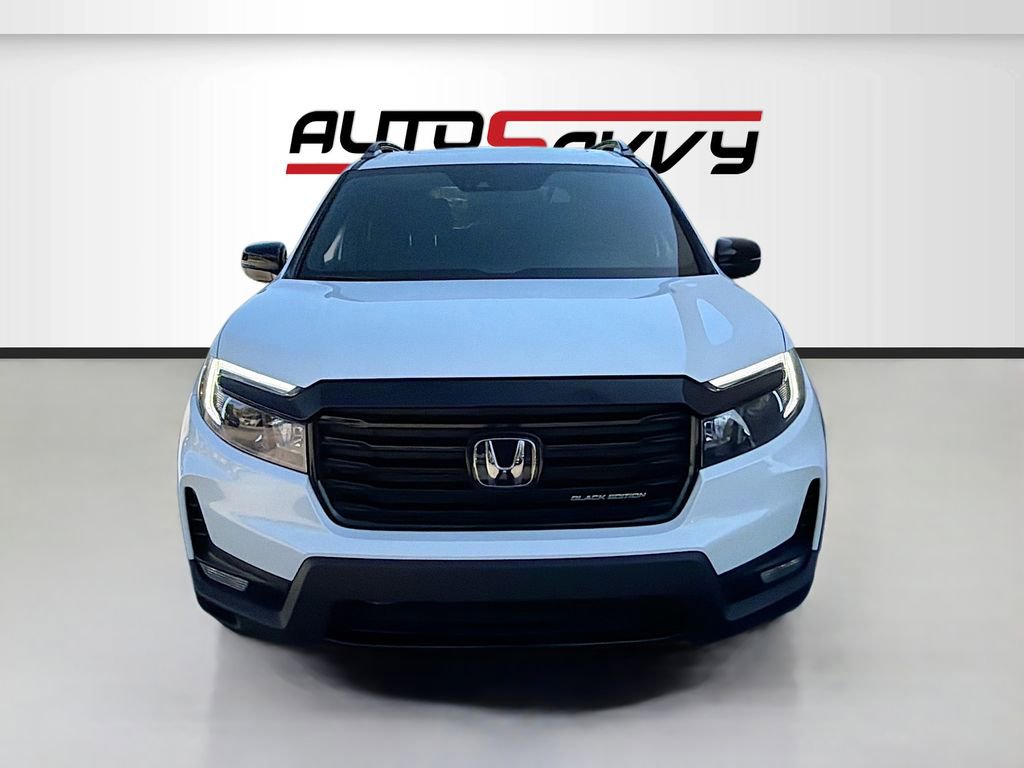 Used 2024 Honda Passport Black Edition image 2