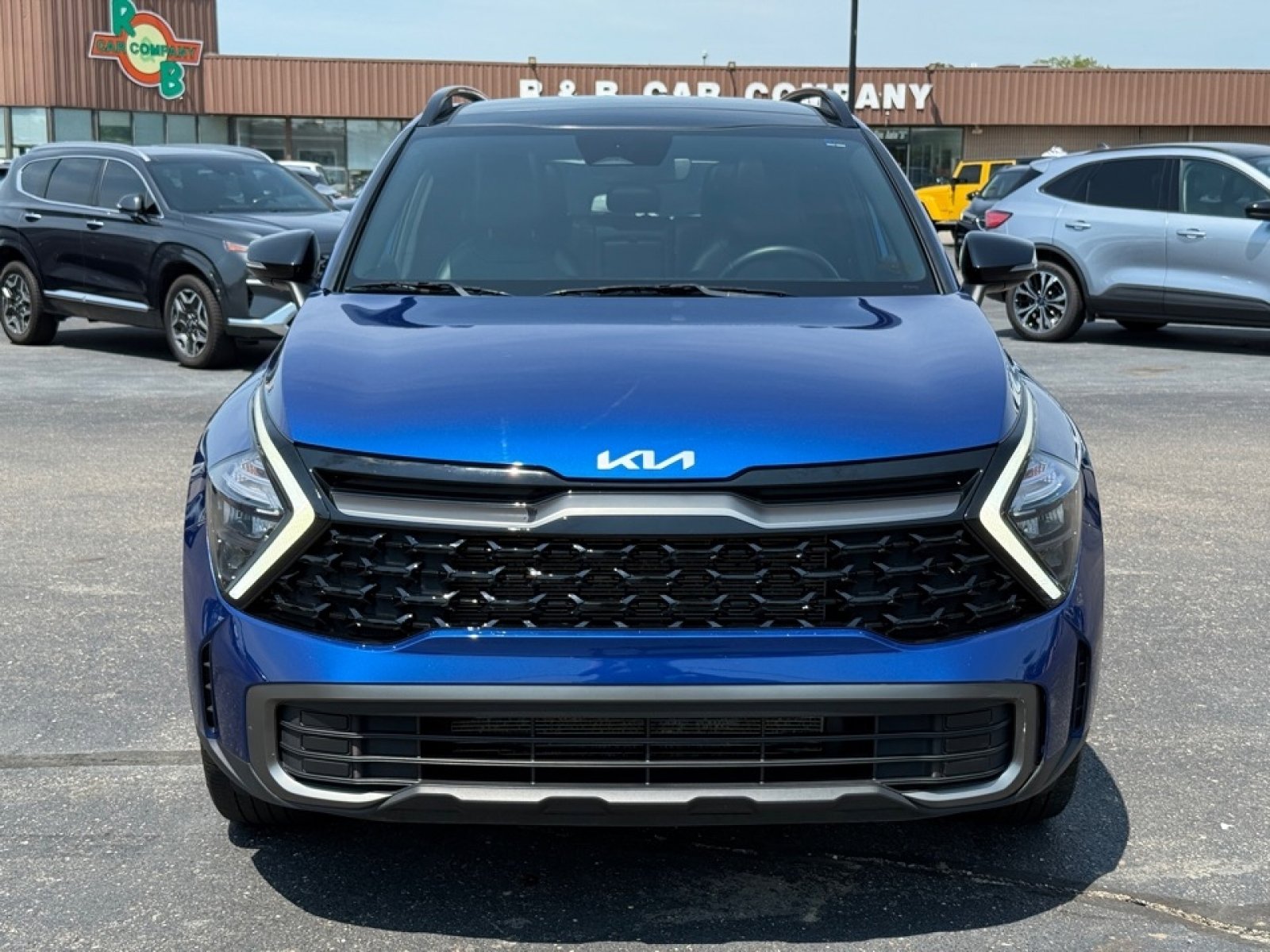 Used 2023 Kia Sportage X-Line w/ X-Line Premium Package image 3