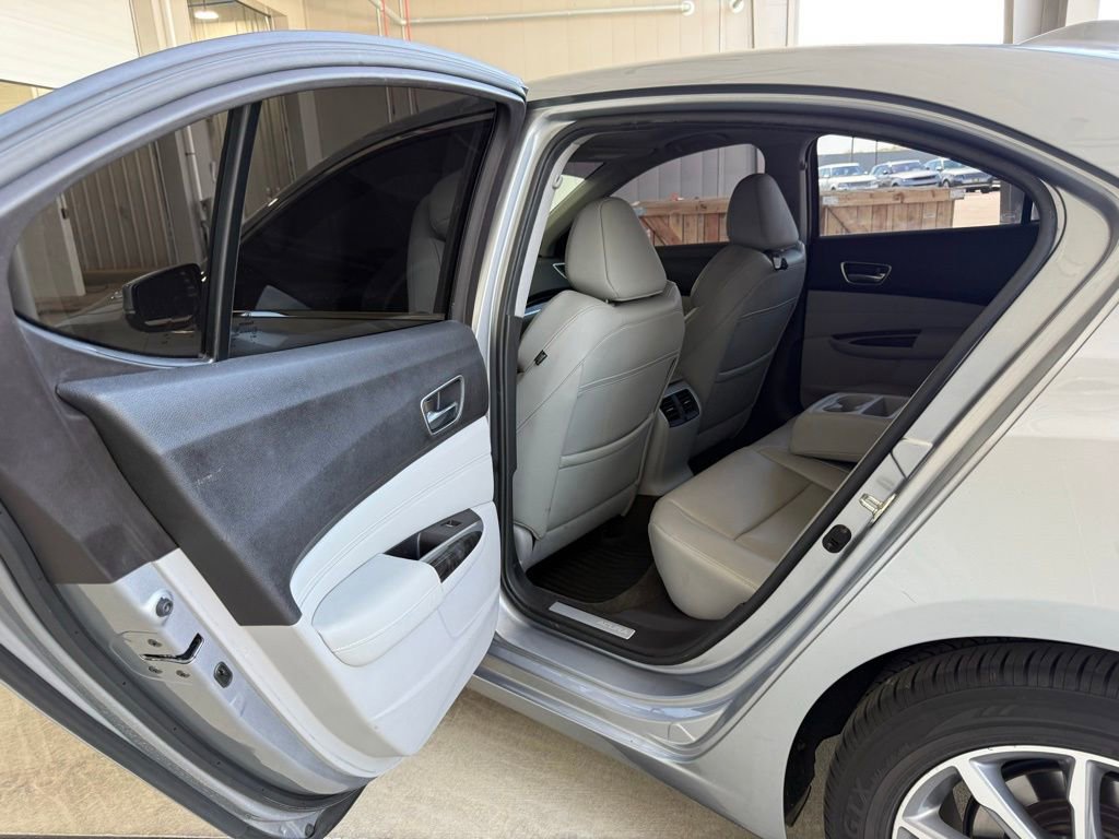 Used 2018 Acura TLX image 13