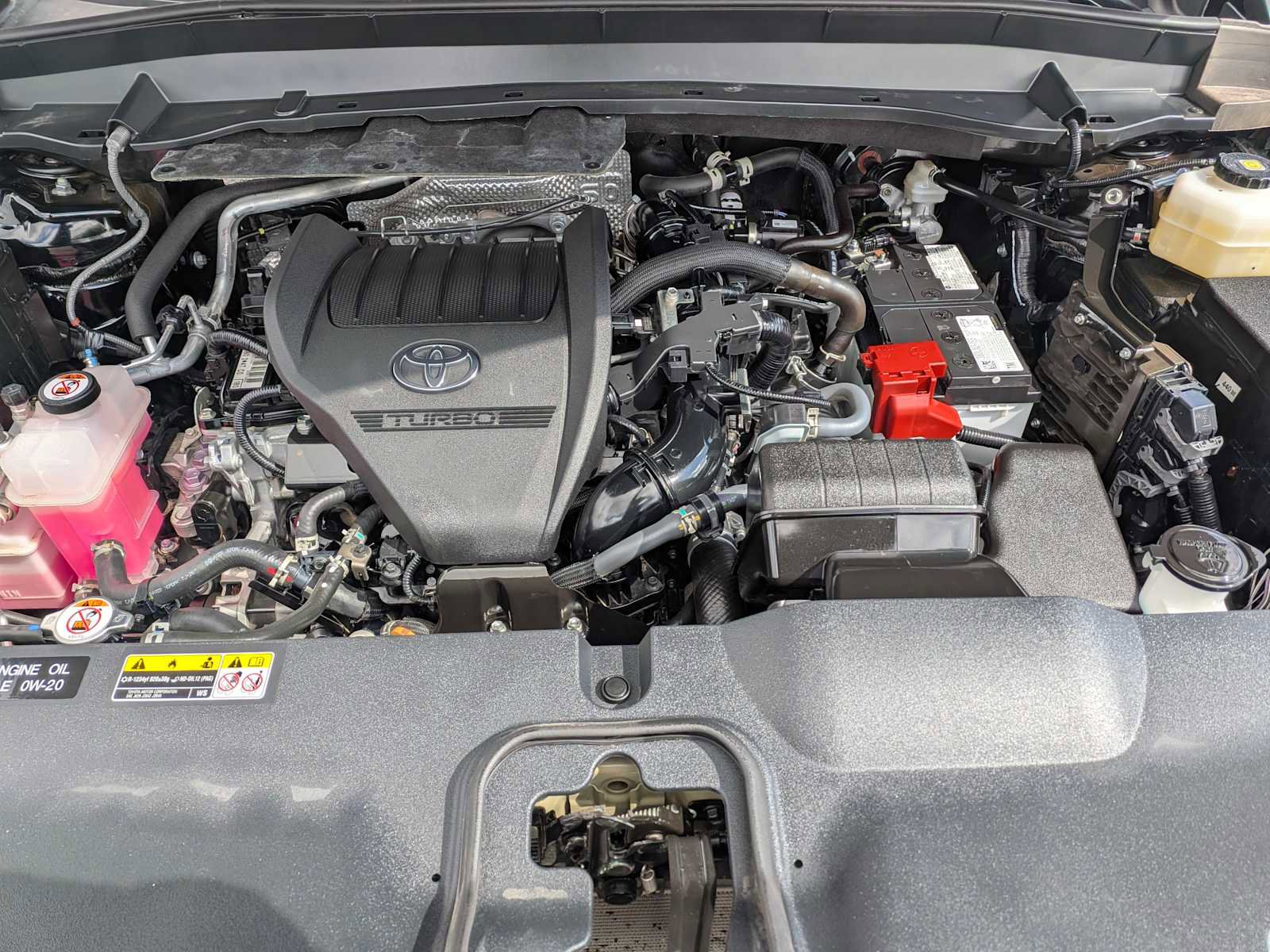 Used 2024 Toyota Grand Highlander AWD image 14