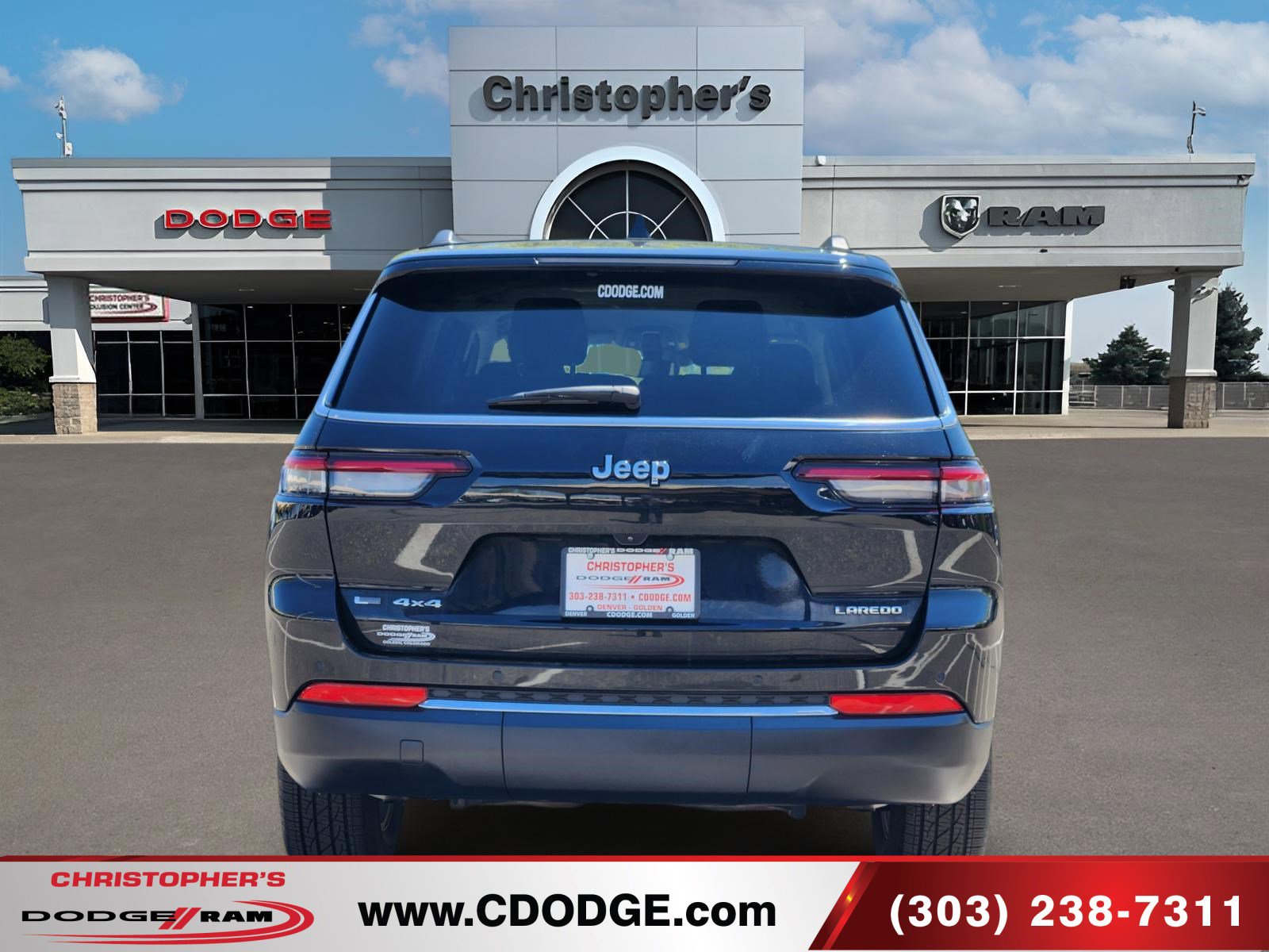 Used 2022 Jeep Grand Cherokee L Laredo w/ Luxury Tech Group I AWD/4WD image 4