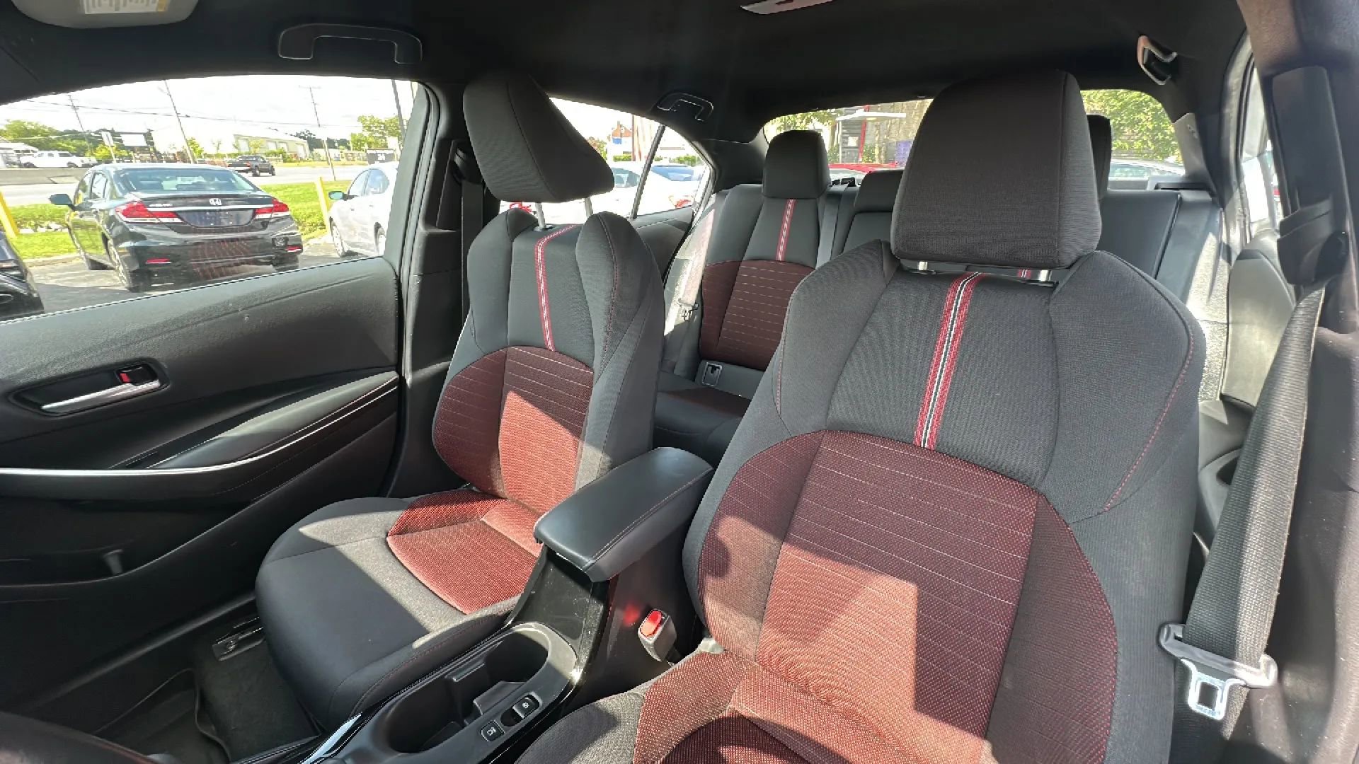 Used 2023 Toyota Corolla SE image 15