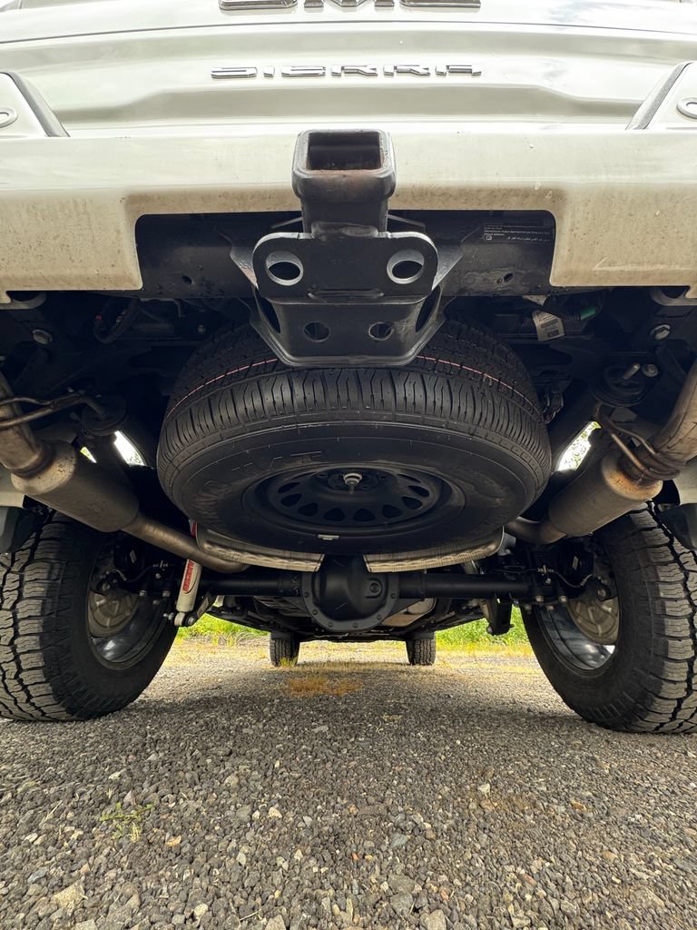 Used 2022 GMC Sierra 1500 AT4 w/ AT4 Premium Package AWD/4WD image 9