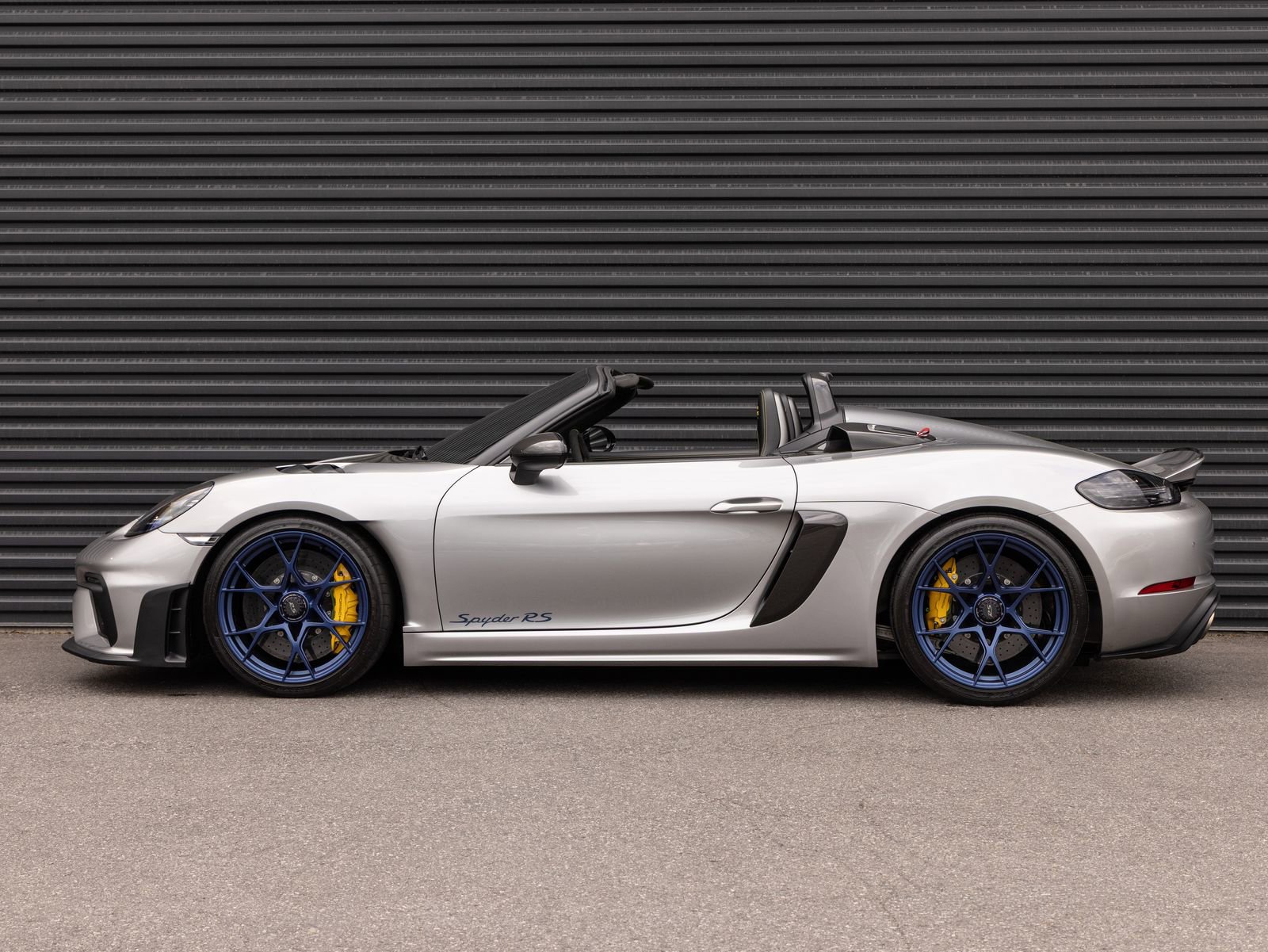 Certified 2025 Porsche 718 Boxster Spyder RS w/ Weissach Package image 2