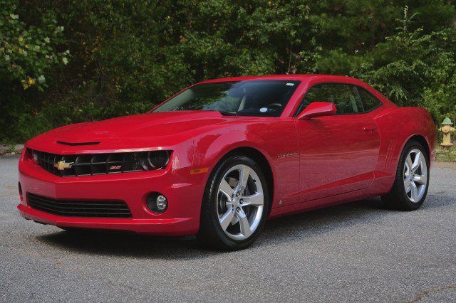 Used 2010 Chevrolet Camaro SS w/ RS Package RWD image 2