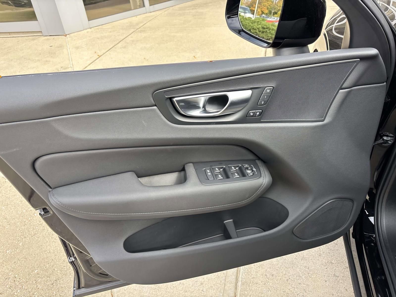 Used 2026 Volvo XC60 B5 Plus w/ Protection Package Premier AWD/4WD image 11