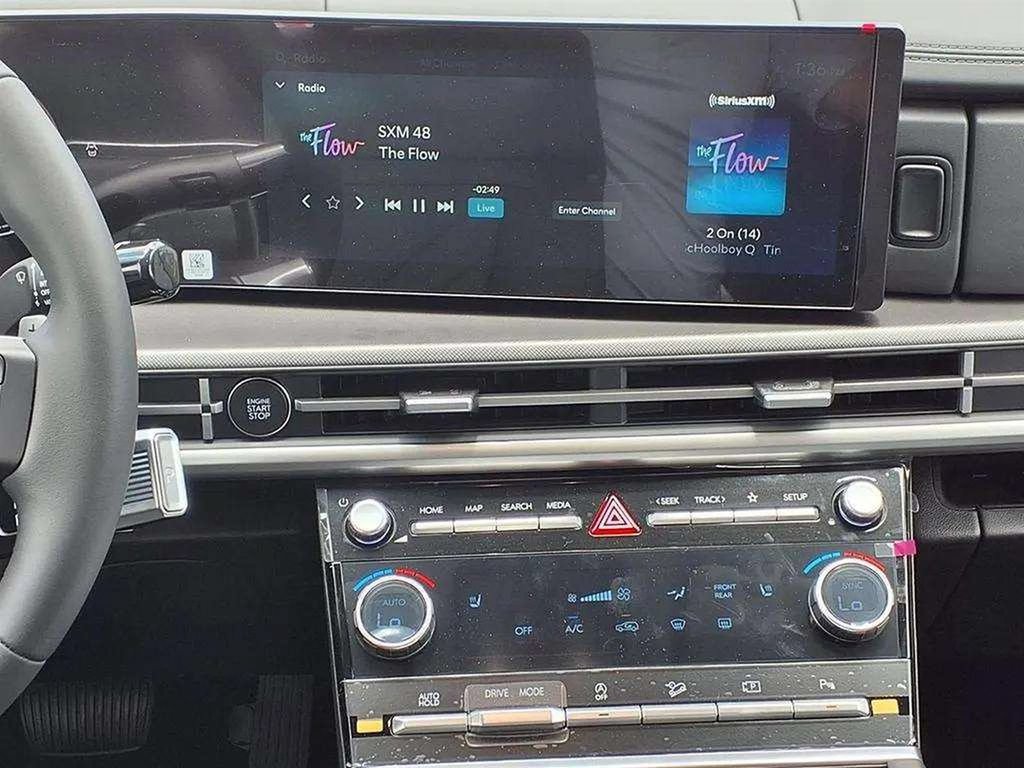 New 2026 Hyundai Santa Fe SEL FWD image 10