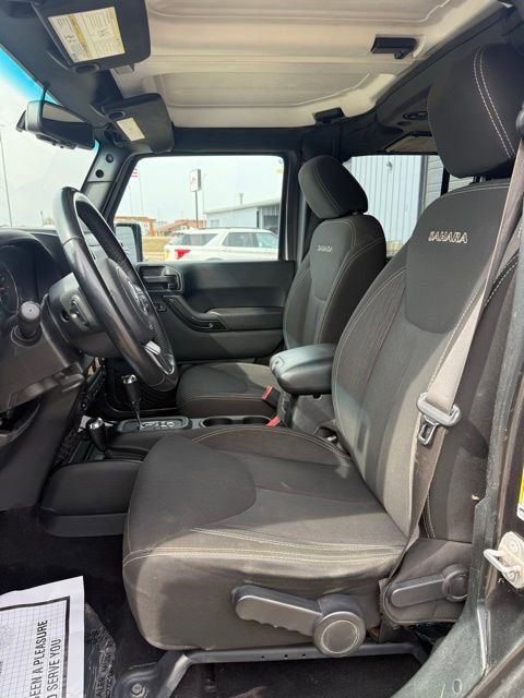 Used 2018 Jeep Wrangler Unlimited Sahara image 9