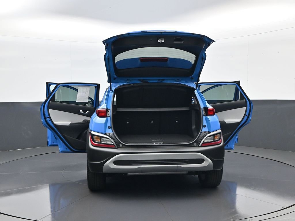 Certified 2022 Hyundai Kona SEL w/ Convenience Package AWD/4WD image 32