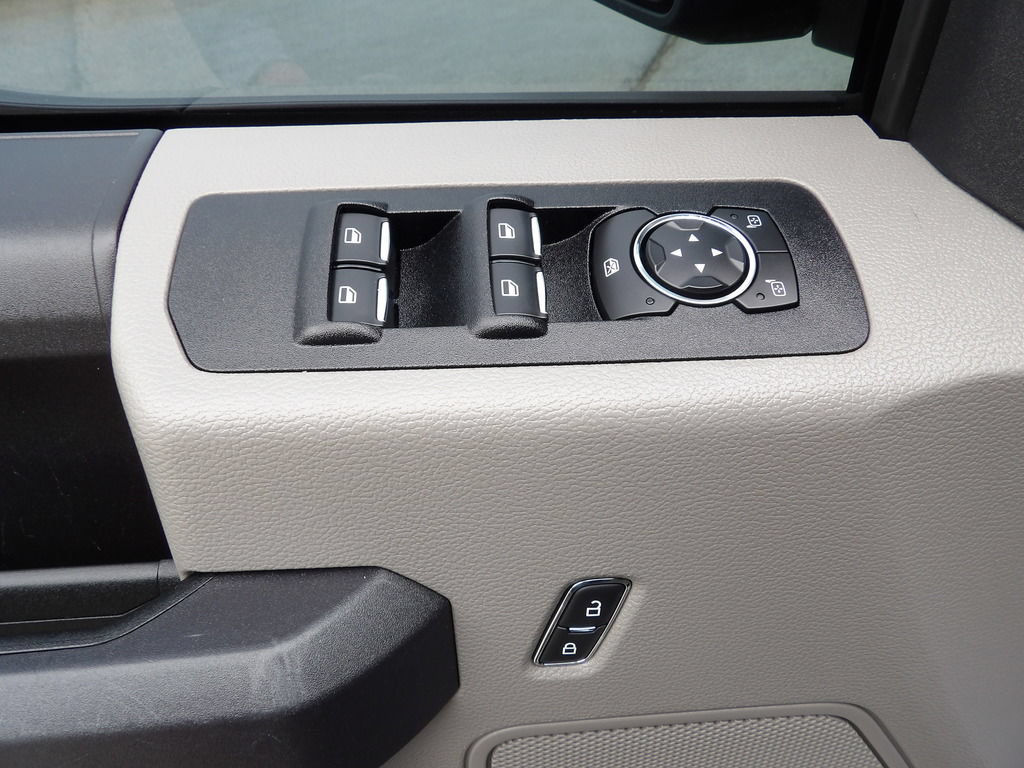 Used 2020 Ford F150 XL w/ XL Power Equipment Group AWD/4WD image 15
