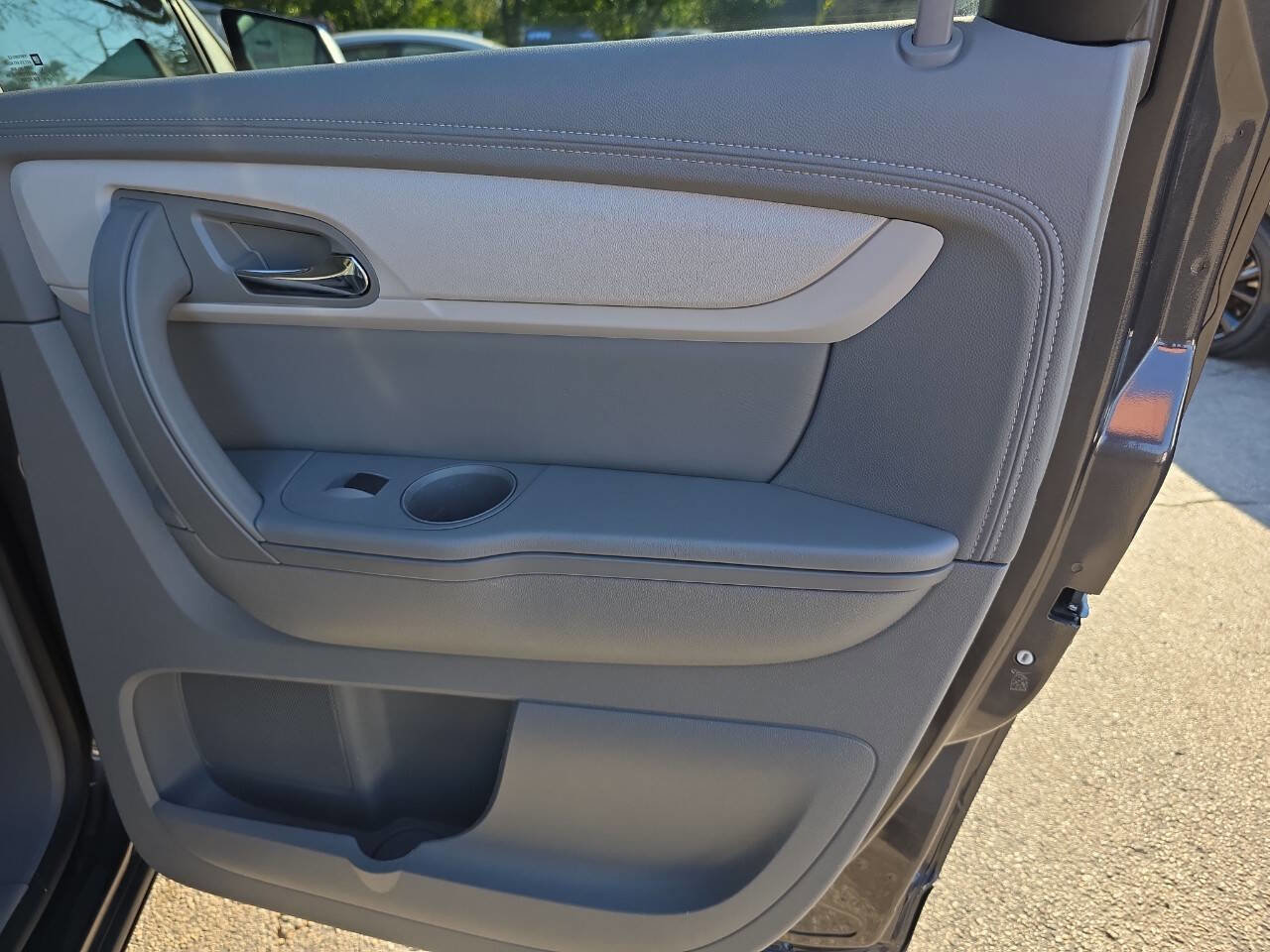 Used 2016 Chevrolet Traverse LS image 24