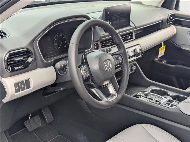 New 2025 Honda Pilot EX-L image 3