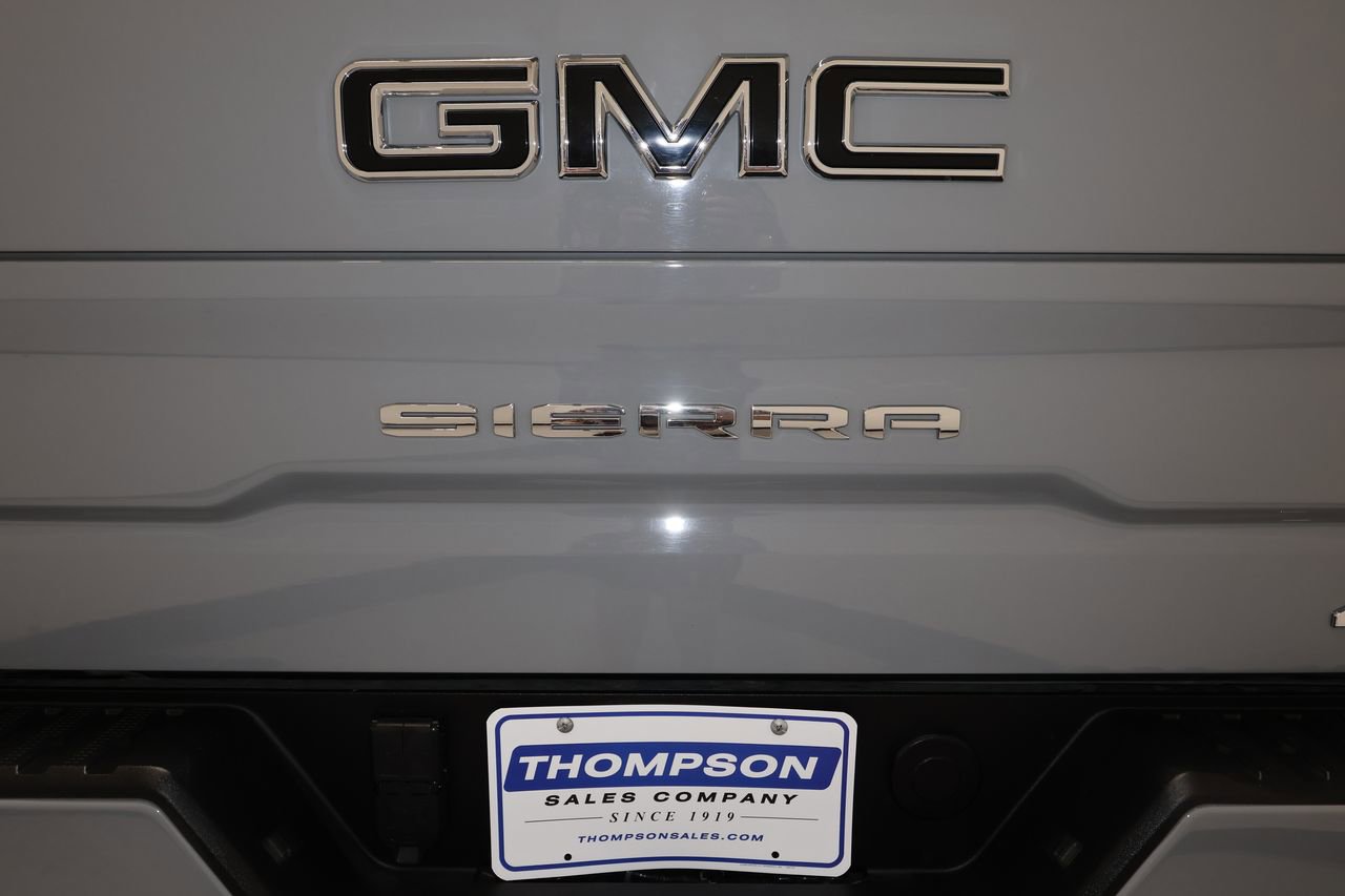 Used 2024 GMC Sierra 1500 AT4 w/ Technology Package AWD/4WD image 39