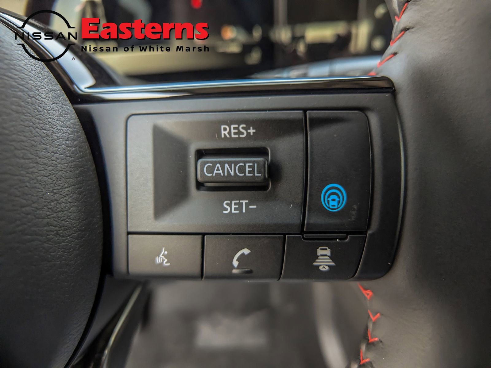 New 2026 Nissan Kicks SR w/ SR Premium Package AWD/4WD image 17