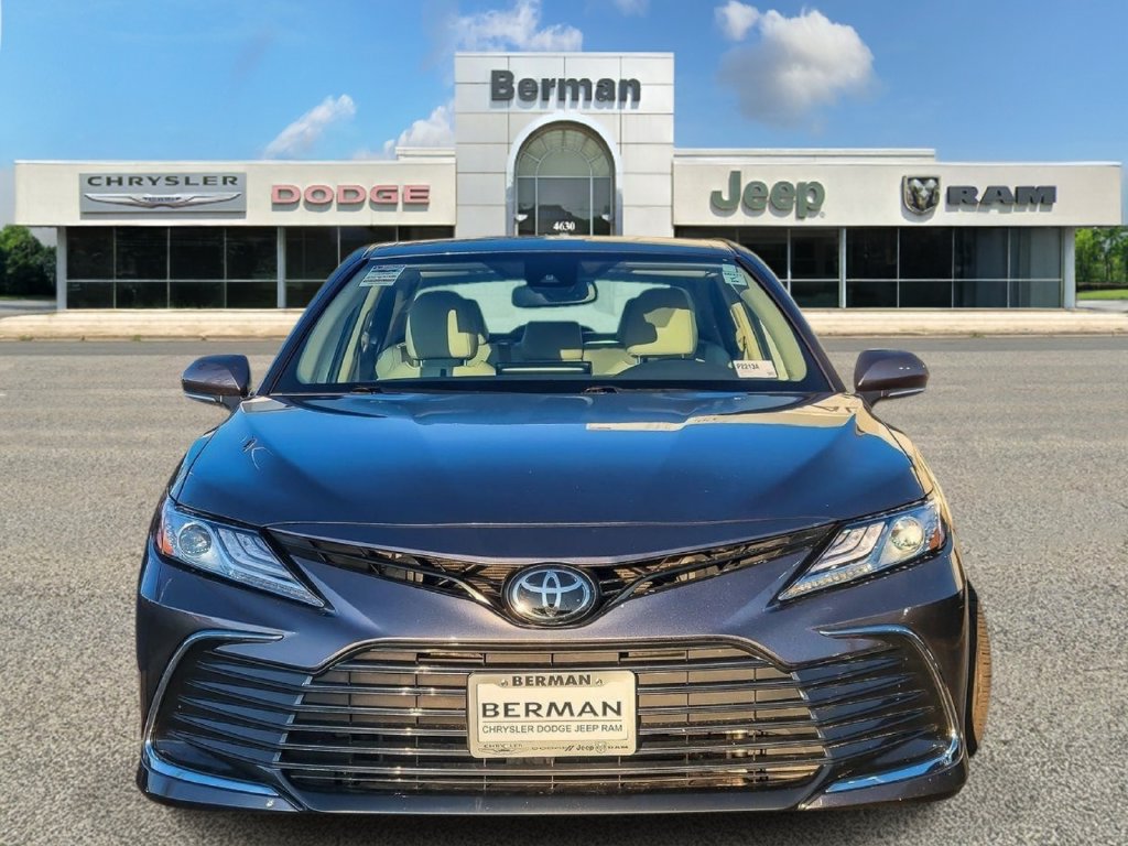 Used 2023 Toyota Camry XLE AWD/4WD image 6