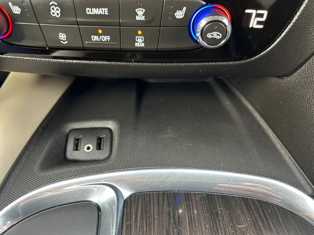 Used 2018 Buick Enclave Essence image 30