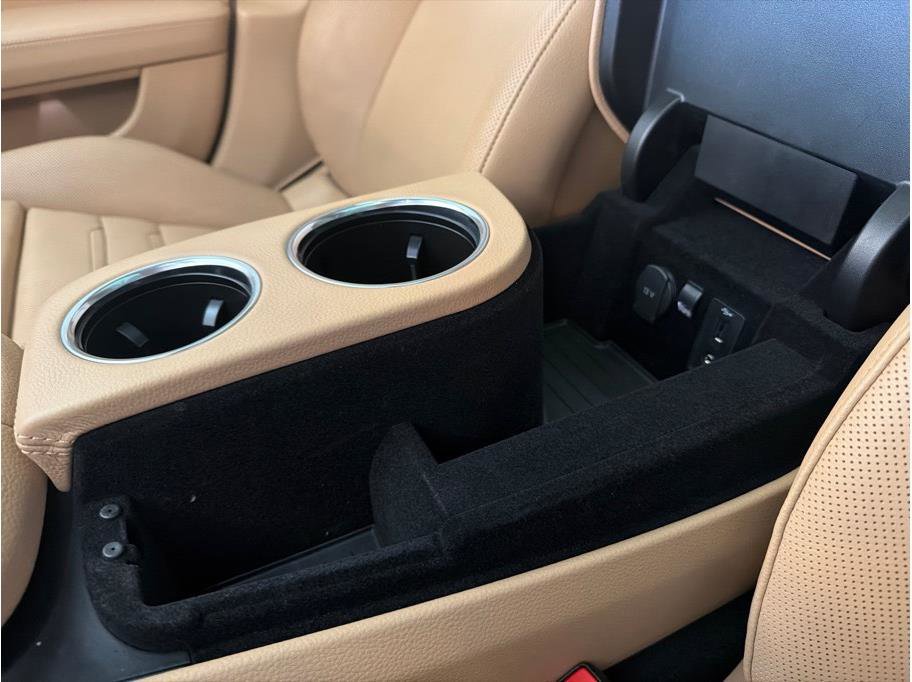 Used 2019 Porsche Panamera 4 AWD/4WD image 24