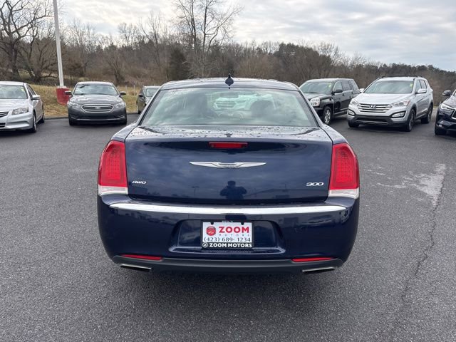 Used 2016 Chrysler 300 Limited w/ Driver Convenience Group image 7