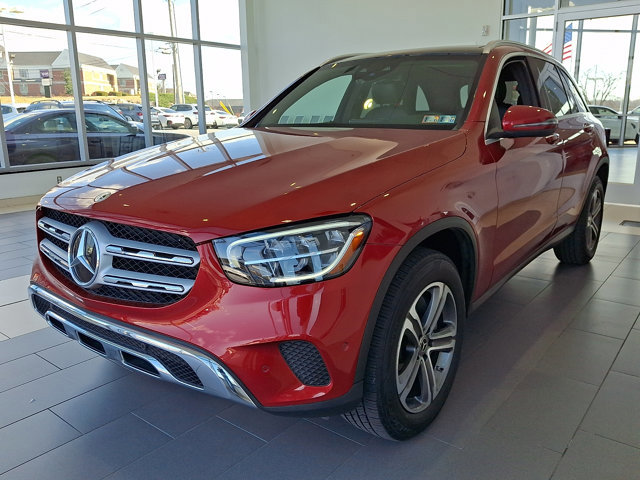 Used 2021 Mercedes-Benz GLC 300 4MATIC image 3