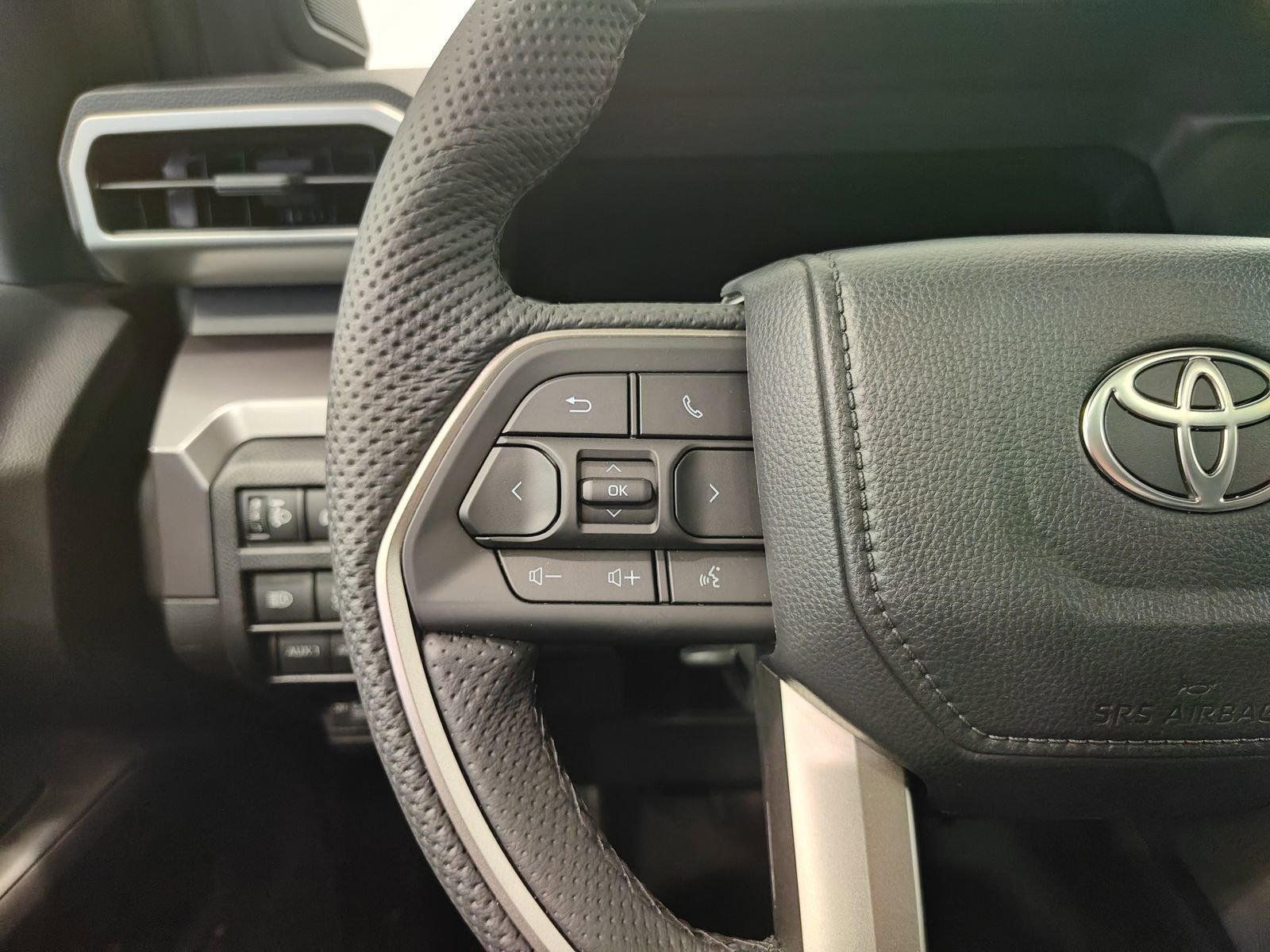 New 2026 Toyota Tacoma TRD Off-Road w/ TRD Off Road Premium Package image 19