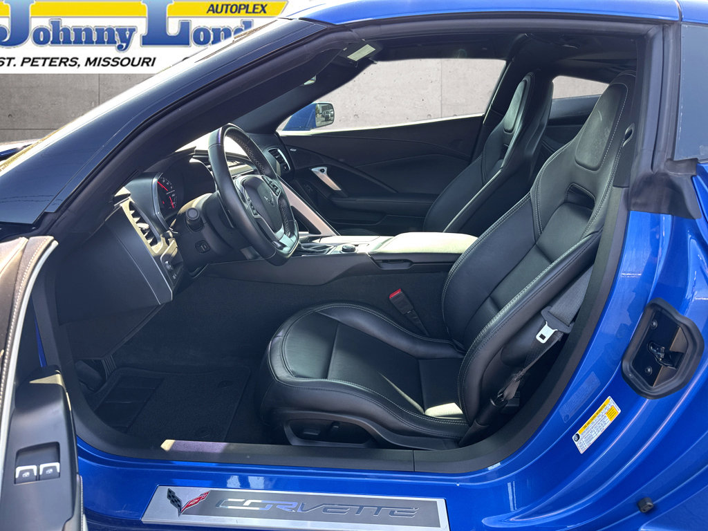 Used 2019 Chevrolet Corvette Stingray Coupe w/ 1LT RWD image 9