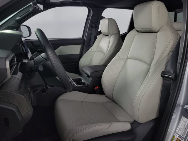 Used 2025 Toyota Tacoma Limited AWD/4WD image 11