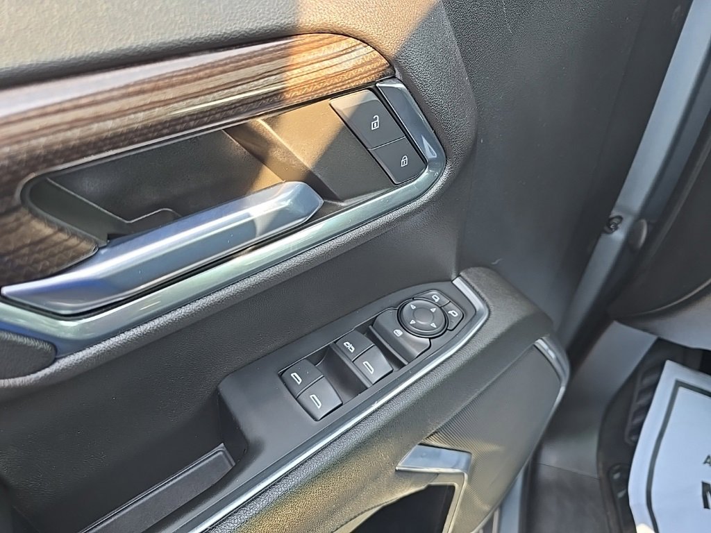 Used 2023 Chevrolet Silverado 1500 LT image 11