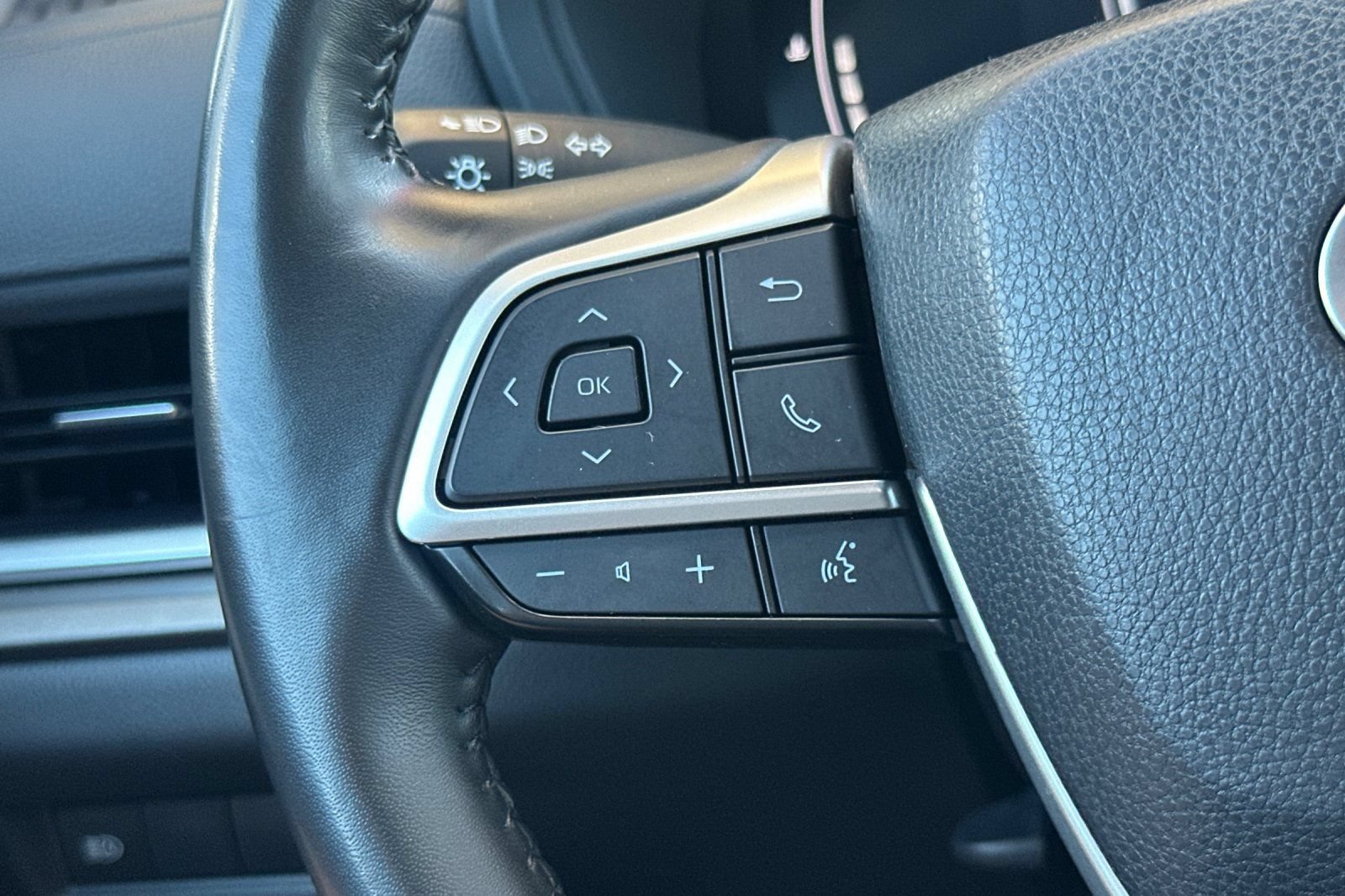 Certified 2025 Toyota Grand Highlander AWD image 28