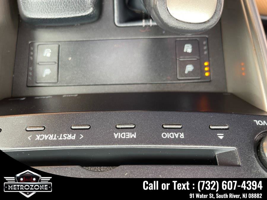 Used 2015 Lexus IS 250 AWD image 32