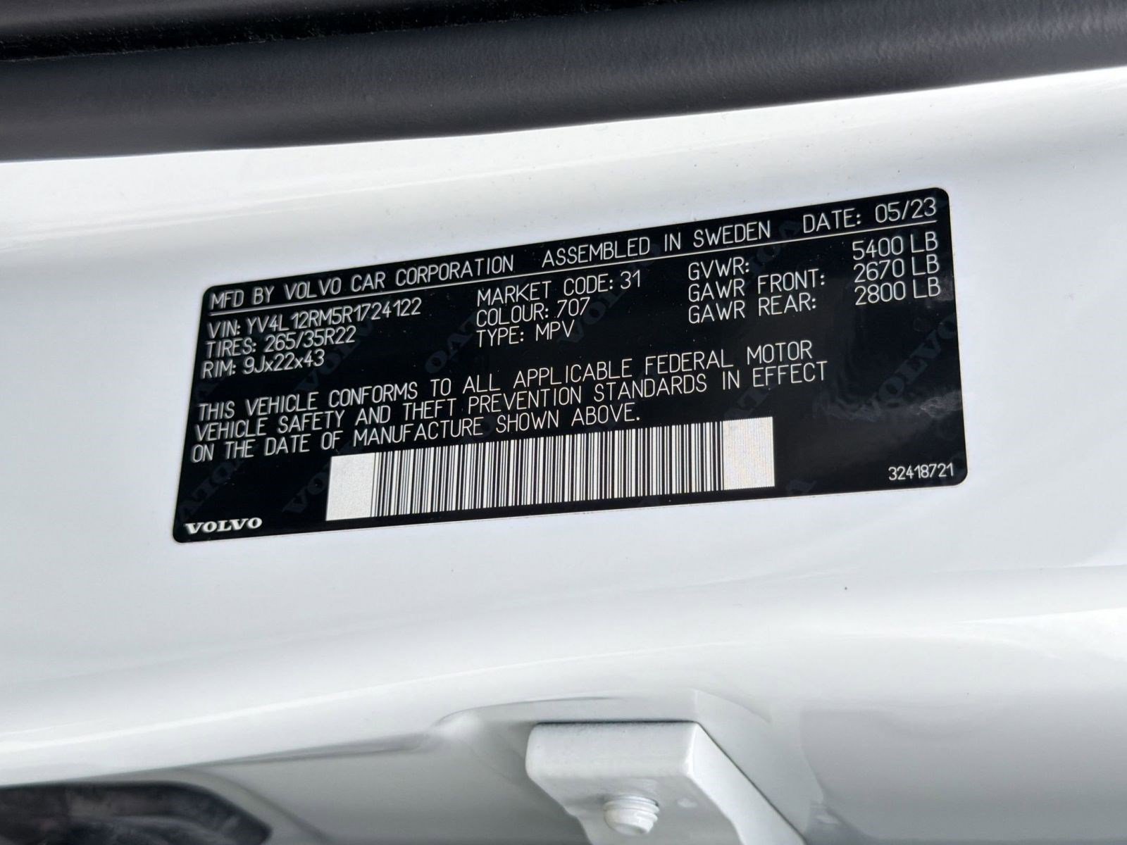 Used 2024 Volvo XC60 B5 Ultimate w/ Protection Package Premier AWD/4WD image 18