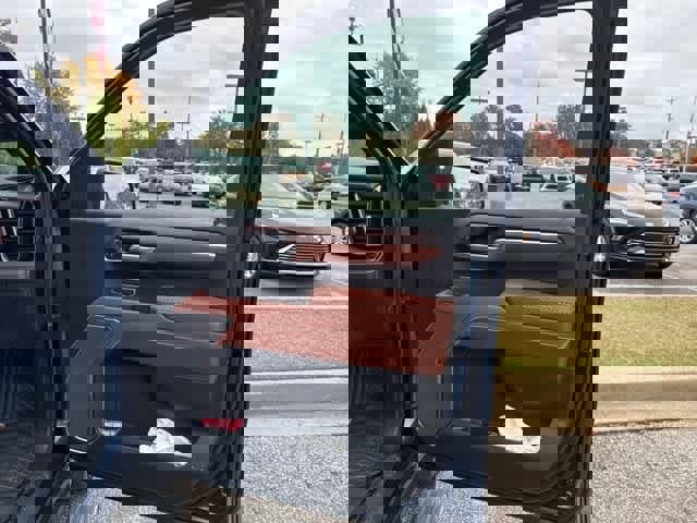 Used 2023 GMC Sierra 1500 Denali Ultimate image 6